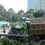 Sebab Truk Tabrak Tiang Rambu Tol Tangerang, Supir Ngantuk