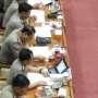 BG Tak Hadir, Syafruddin Duduk di Samping Tito di DPR
