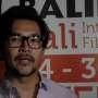 Giliran Ferry Salim Tanggapi Adegan Ciuman dengan Wulan di Film
