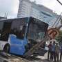 Mau Menyeberang, Siswa SMP Tewas Ditabrak Bus TransJakarta