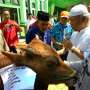 Menteri PUR Saksikan Penyembelihan Hewan Qurban di Komplek PUPR