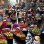 Kalsel Goda Turis Lewat Festival Pasar Apung