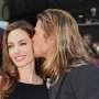 Angelina Jolie Blak-blakan Tak Enak Hidup Melajang