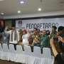 Keluarga Besar SBY Antar Agus dan Sylviana Daftar ke KPUD