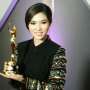 Sabet Piala AMI Awards, Isyana Sedih Tak Ditemani Rayi