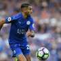 Mahrez Umumkan Ingin Tinggalkan Leicester