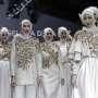 Koleksi Dian Pelangi di JFW 2017