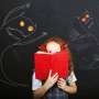 Cat Kuku untuk Tangkal Hantu Janda dan Hantu Pop