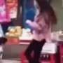 Video: Waduh, Gara-gara Buah, Gadis Ini Tendang Kemaluan Pacarnya