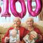 Langka! Nenek Kembar Rayakan Ulang Tahun ke-100