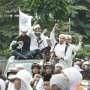 Rizieq Pimpin Massa dari Monas ke Bunderan HI