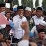 Jokowi-JK Salat Jumat Bersama Massa Aksi Damai, Polisi: Surprise!