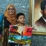 Tunarungu  Tak Halangi Fajrul Raih Prestasi Top di Seni Lukis