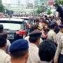 Ahok Dikawal Ketat Saat Tinggalkan Pengadilan