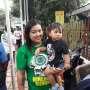 Kawal Persebaya, Bonek Ini Bawa Anaknya