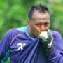 Innalillahi, Kiper Senior Arema Indonesia Meninggal Dunia