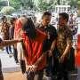 Bukannya Kabur saat Digerebek, Rakut Minta 'Selfie' ke Polisi