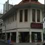 Menyesap Aroma Teh di Restoran Bekas Apotek Legendaris