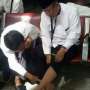 Momen Jokowi Oleskan Minyak Angin ke Kaki Mendiang Hasyim Muzadi