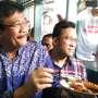 Blusukan, Djarot Makan Gratis di Warteg Haji Djarot