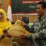 Khofifah Minta Muslimat NU Perkuat Kepedulian Sosial
