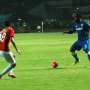 Duo Mahal Essien-Cole Gagal Menangkan Persib atas Arema