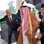 Jokowi Kecewa ke Raja Salman: Padahal Sudah 'Mayungi' saat Hujan