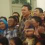 Bicara Nada Tinggi, Ahok Tolak Selfie dengan Relawannya