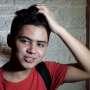 Mirip Aliando Syarief, Pedagang Siomay Digilai Emak-emak