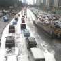 Jakarta Geger! Jalan Sudirman Diselimuti Fenomena 'Salju'