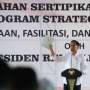 Jokowi Serahkan Hak Kelola Hutan Desa ke Masyarakat