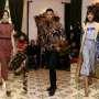Gandeng Luna Maya, Koleksi Batik Ini Terinspirasi Satria Garuda