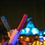 Penggemar Star Wars, Cicipi Churros Bentuk Lightsaber Ini!