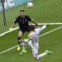 Ramos Siap Kubur Mimpi Buffon di Cardiff