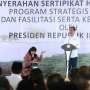 Jokowi Minta Warga Hati-hati Agunkan Sertifikat Tanah ke Bank