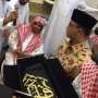 Anies Baswedan Mengklaim Dapat Potongan Kiswah di Mekkah