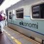 PT KAI Kerahkan 19 Kereta Tambahan