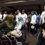 Duka Penyandang Disabilitas Mudik Saat Ban Bus Meletus di Jalan