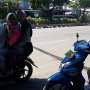 Berangkat Silaturahmi Naik Motor, Kenapa Tak Pakai Helm?