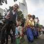 Boneka Raksasa Serbu Car Free Day