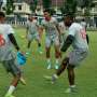 Bhayangkara Hadapi MU, McMenemy: "Just Enjoy The Game"