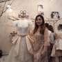 Keluar Mainstream, Desainer Ini Rancang Gaun Pengantin Unik