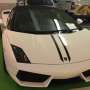 Biar Tak "Kesenggol", Lamborghini Ini Parkir di Tempat Difabel