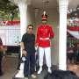 Warga Antre Foto Bersama Paspampres Pos Utama Istana Merdeka