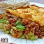Tahu Telur Bumbu Petis, Nikmatnya Begitu Khas