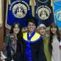 Sheryl Sheinafia Temani Vadi Akbar saat Wisuda