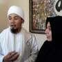 Isi Ceramah, UGB Boyong Istri dan Anak