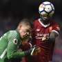 Kepalanya Ditendang Sadio Mane, Begini Reaksi Ederson