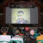 Ratusan Warga Nonton Film G30S/PKI di Kodim