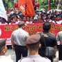 Hari Kedua Menjabat, Giliran Buruh Demo Tuntut Janji Anies-Sandi